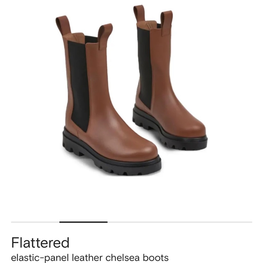 Flattered Lia Chelsea Boots